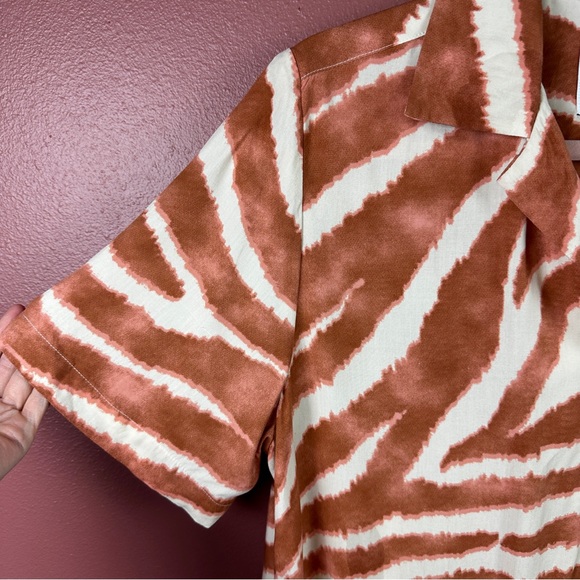 Pistola relaxed fit rust orange tiger stripe button down short sleeve blouse - Picture 2 of 6